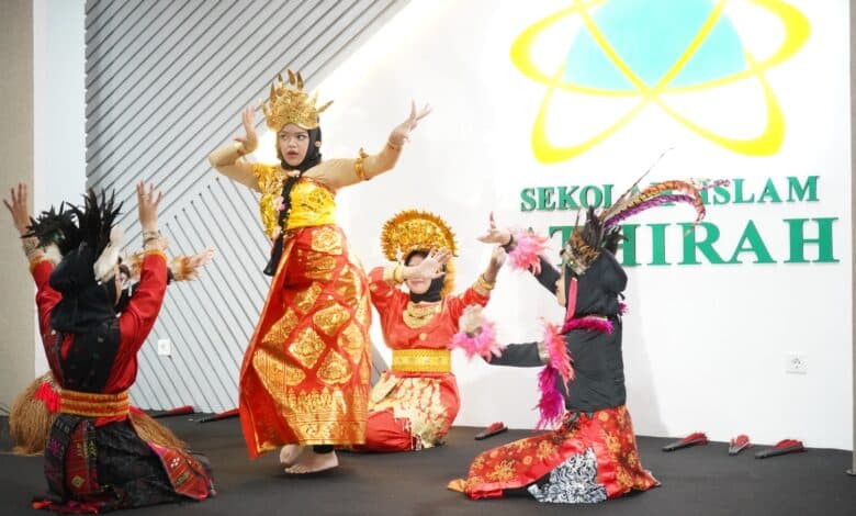 Seni Tari dan Vokal